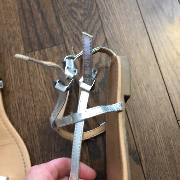 Call it Spring sandals - Picture 3 of 3